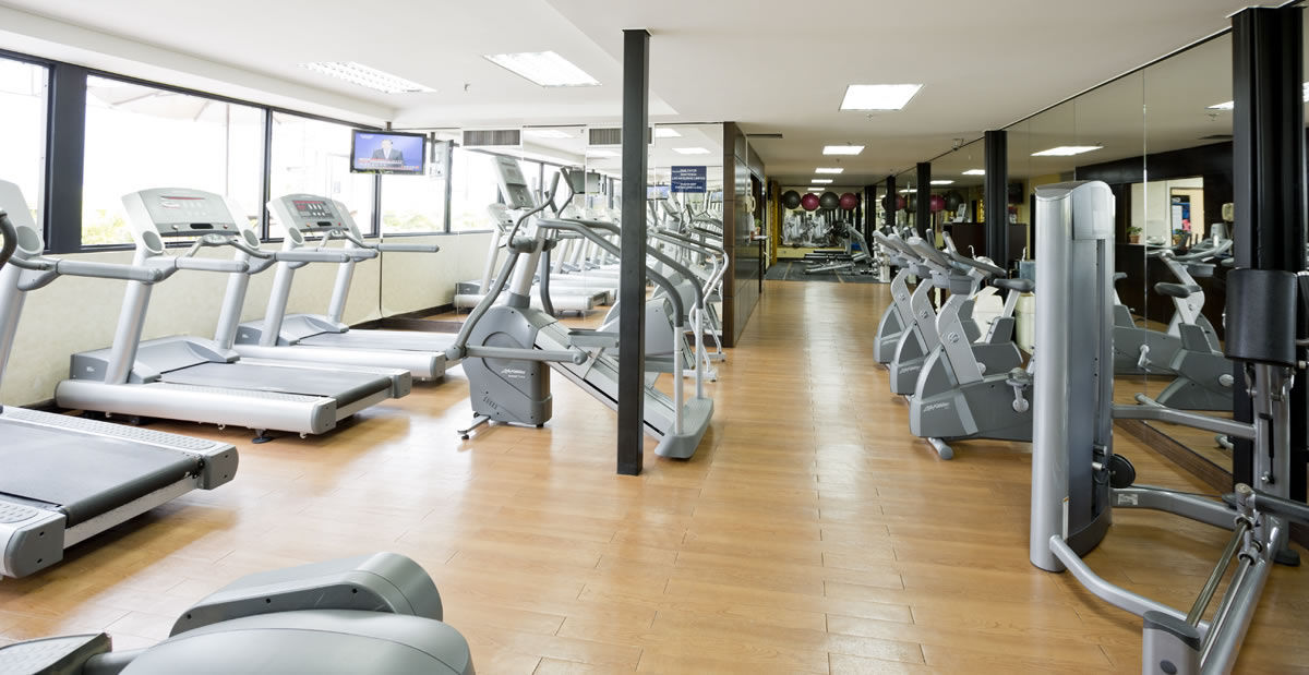 Eurobuilding Hotel & Suites Caracas Exteriör bild The gym at the hotel